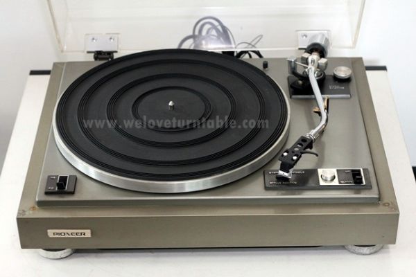 Record player for sale Pioneer PL-A38S (10 Nov 2013).