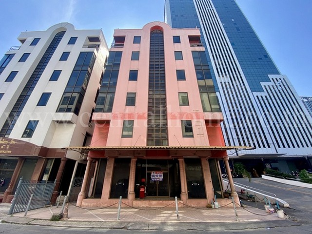 อาคารสำนักงาน 6 ชั้น ซอยรัชดาภิเษก 18 ใกล้ MRT ห้วยขวาง