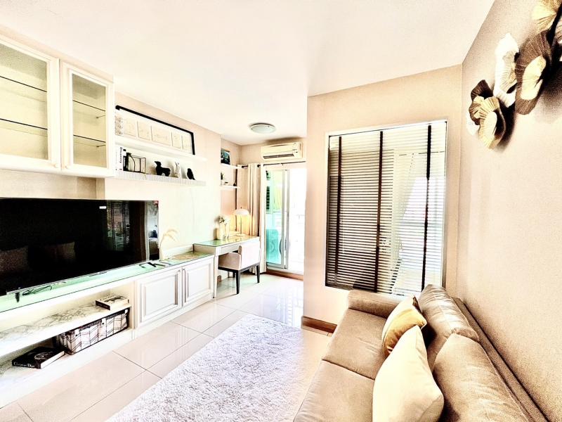 Condo Ivy River for Sale : 1 Bed sq m. " 2.35 Million Bath "  Next to the Chao Phraya River, Luxury condo ready to move in!