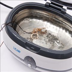 www.weluckystar.com. Washing machine washing glasses, cleaning stone diamond ring clean.