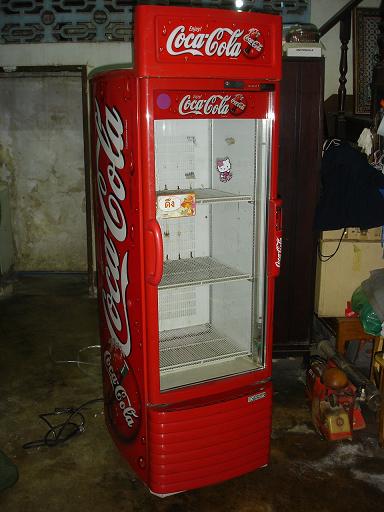  Coke soft drink cooler. Go to complete. Coke soft drink cooler. Go to work normally.