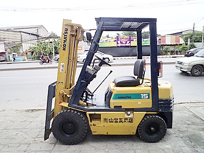  TCM 1.5 ton forklift for the 15 (car) Cue-cylinder gasoline engine steering column, 3 m wide in part from the imported from Japan. Used immediately.