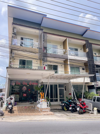 Prime Location Alert! Thriving Commercial Building Available in Samui Property For Sale Samui 