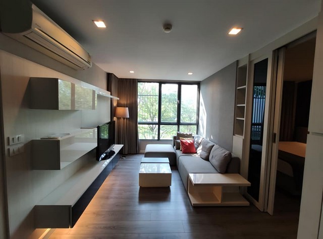 The Room Sukhumvit 40 spacious comfortable safe 4th floor BTS Ekkamai