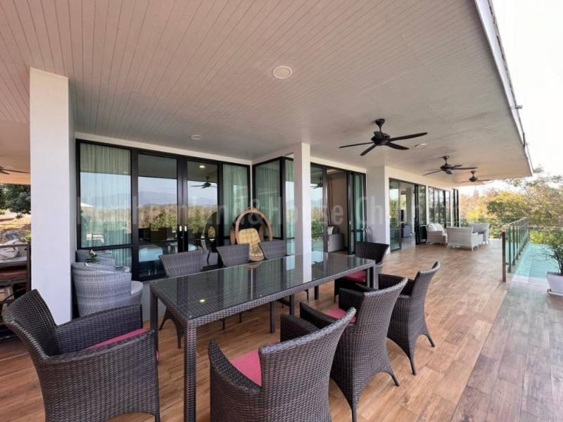 พูลวิลล่าสวยหรู 93,020,000 บาท เนื้อที่ 12-0-68 ไร่ #วิวภูเขา ไม่ไกลเมือง #น้ำแพร่ #หางดง #พูลวิลล่าบนดอย #เหมาะสำหรับทำบ้านพักตากอากาศ