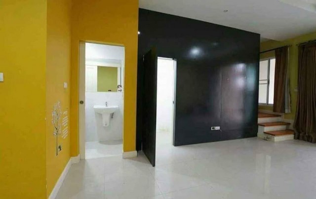 ให้เช่าทาวโฮม3 ชั้น  ใกล้โรบินสันลาดกระบัง เดอะพาซิโอ  เหมาะทำสำนักงานหรืออยู่อาศัย หมู่บ้านกลางเมือง S-Sence อ่อนนุช- วงแหวน