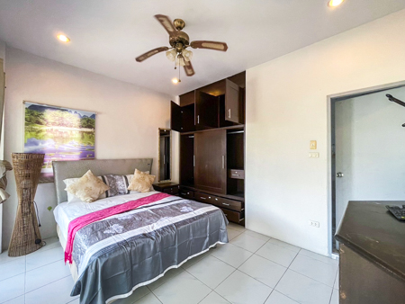 ขายบ้านตากอากาศพร้อมที่ดินสุดหรู มีสระว่ายน้ำ ใจกลางเฉวง ตำบลบ่อผุด อำเภอเกาะสมุย จังหวัดสุราษฎร์ธานี