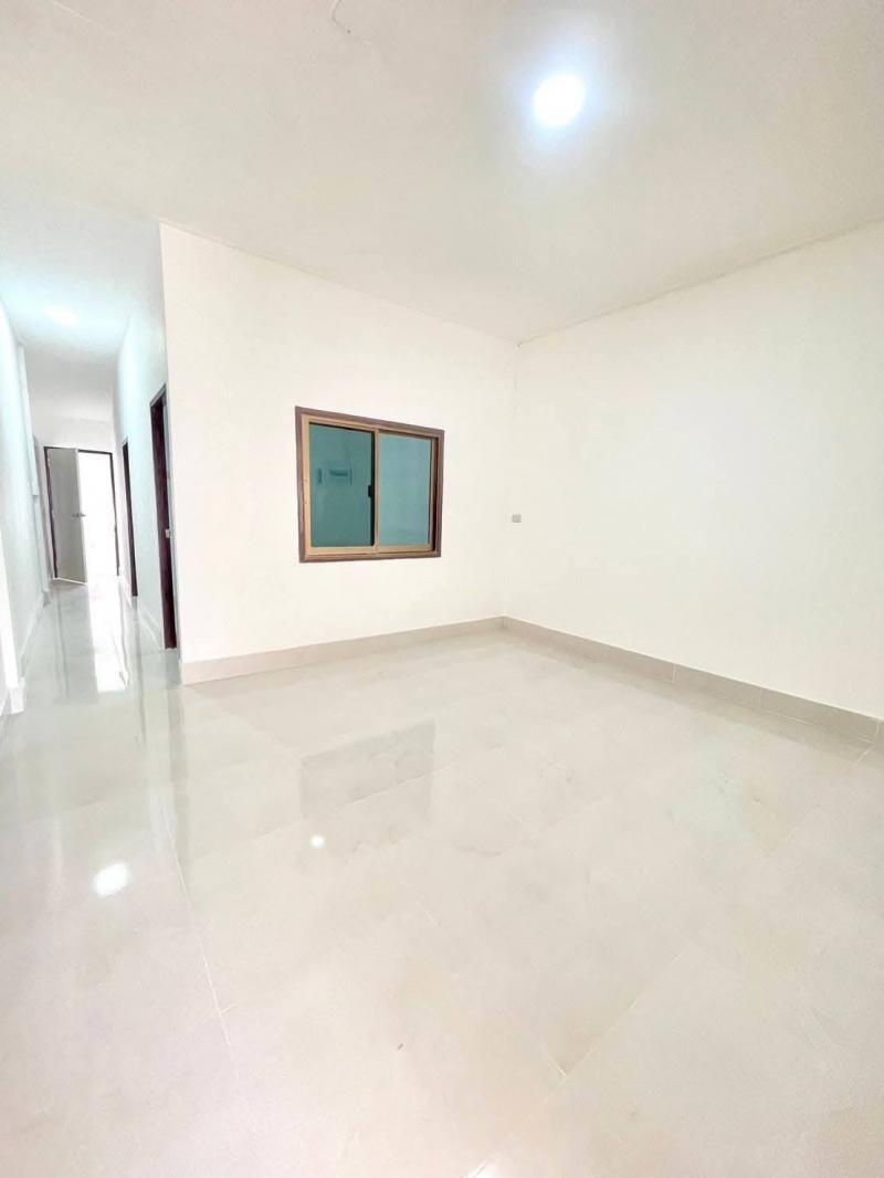 ขายบ้านทาวเฮาว์ชั้นเดียว  ม.บการเคหะ2  ต.เสม็ดจ.ชลบุรี  เนื้อที่20ตารางวา  สภาพพร้อมย้ายเข้าอยู่