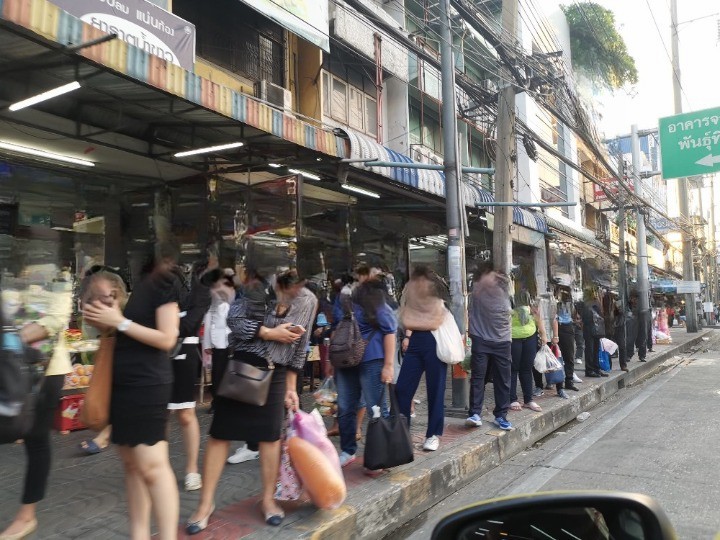 พันธุ์ทิพย์ งามวงศ์วาน 200 ม ทำเลทอง เดอะมอลล์ งามวงศ์วาน 400ม.อาคารพาณิชย์ 2 คูหา 4 ชั้น  ตีทะลุกัน 36 ตร.วา.406ตร.ม.ทำเลดี