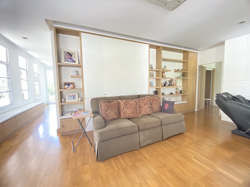 BH3362 ให้เช่าบ้านและอาคารสำนักงาน 523 ตร.ว. ในโครงการ Lake Wood บางนา