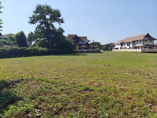 ที่ดินเปล่าสี่เหลี่ยมผืนผ้า  ในหมุ่บ้านเวิร์ดคลับแลนด์ หางดง