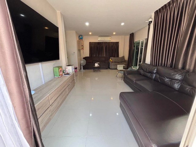 ให้เช่าบ้านเดี่ียวเซ็นโทรบางนา-รามคำแหง2 บ้านพร้อมเฟอร์นิจอร์ พร้อมพักอาศัย ใกล้โรงเรียนสาธิตราม2 เมกะบางนา  ดีแคทลอน ด่วนบูรพาวิถี