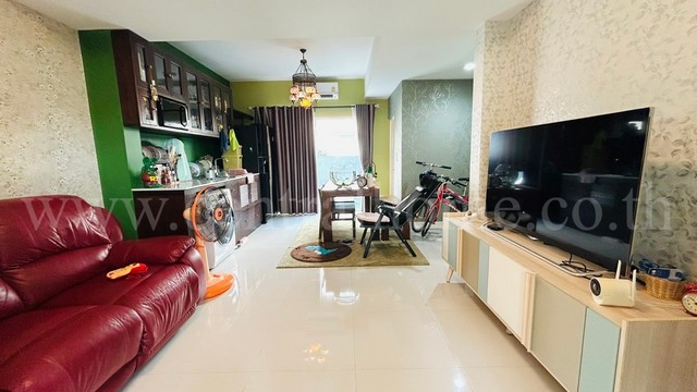 ทาวน์โฮม 2 ชั้น อินดี้ บางใหญ่ 2 หน้าบ้านไม่ชนใคร ขายขาดทุน