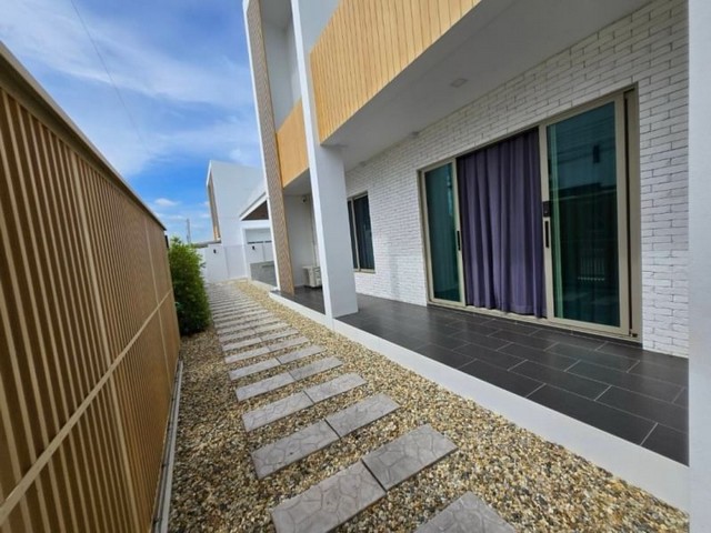 บ้านเดี่ยว 2 ชั้น ในโครงการ มาลาดาแกรนด์คูลีย์ สันกำแพง