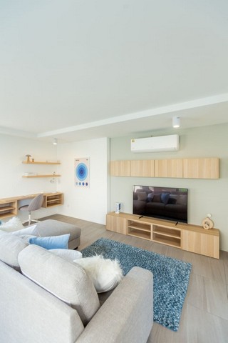 พูลวิลล่าสุดหรูสร้างใหม่ 2 ชั้น สไตล์โมเดิร์น ใกล้กาดฝรั่ง หางดง