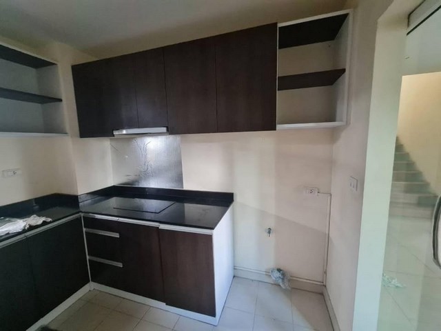 ให้เช่า บ้านเดี่ยว2ชั้น   ใกล้โรงรียนสารสาสน์วิเทศสุวรรณภูมิ  มาร์เก็ตวิลเลจ สุวรรณภูมิ  ภัสสร 28 กิ่งแก้ว-หนามแดง