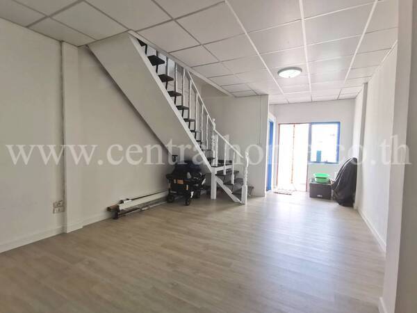 ทาวน์เฮ้าส์ หมู่บ้าน จิตภาวรรณ รังสิต - คลองหลวง 11