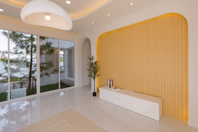 บ้านสร้างใหม่ สไตล์โมเดิร์นมินิมอล ท่าวังตาล สารภี