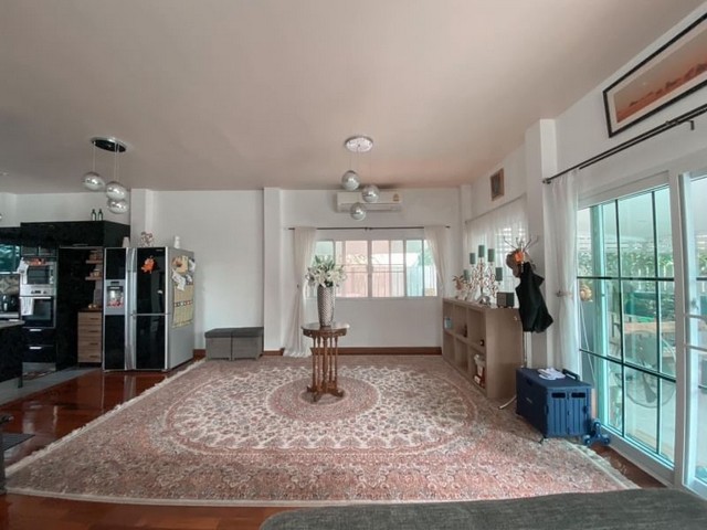 ให้เช่าพูลวิลล่า 2 ชั้น เฟอร์ครบ เป็นส่วนตัว โซนสันทราย