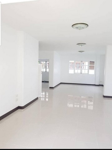 ลดราคาขายบ้านเดี่ยว 2 ชั้น ทำเลทอง โครงการติดถนนใหญ่ สันทราย