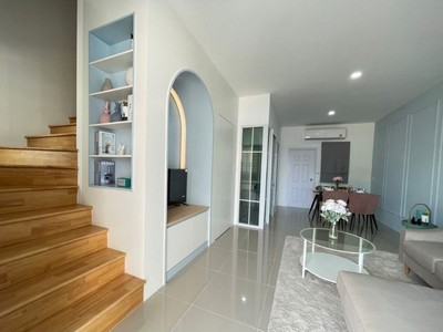 โครงการใหม่! ใกล้เมือง! ราคาคุ้มค่า! ขายบ้านมือ1! สร้างใหม่! หมู่บ้าน กรีนเฮ้าส์ พุทธมณฑลสาย5 - ไร่ขิง32 ต่อเติมชั้นพระทุกหลัง!!