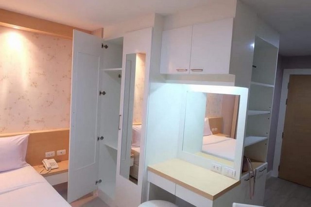 ชญยล คอนโด ห้องสภาพเดิม ไม่ผ่านการรีโนเวท วิวภูเขา