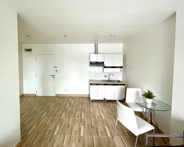 คอนโดเช่า เดอะนิช ตากสิน ห้องใหญ่ 40 ตรม เฟอร์ครบ พร้อมอยู่ หลังรีโนเวทใหม่ 12,000 บาทต่อเดือน