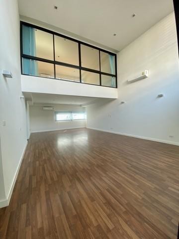 ให้เช่าอาคาร3.5 ชั้น ย่านพระราม9​ ,รัชดาภิเษก​ ,ลาดพร้าว  ซอยสหการประมลู ห่างจากถนนประชาอุทิศ โครงการ THE PENTAS