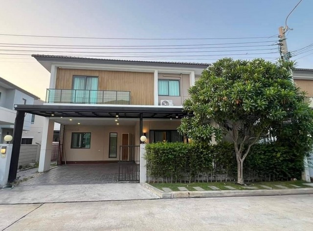 ขายบ้านเดี่ยว เซนโทร พระราม2 - พุทธบูชาCentro Rama2 - Phutthabuchaในซอยพุทธบูชา 32- บ้านเดี่ยว 2ชั้น ทิศใต้- 52.5ตรว. พื้นที่ใช้สอยเดิม 190 ตรม.- 3ห้องนอน 5ห้องน้ำ 1ห้องนั่งเล่น 1ห้องอเนกประสงค์(ต่อเติม)- 1ครัวไทย(ต่อเติม) 1ครัวเล็ก 2ที่จอดรถ- บ้านหลังริม ส่วนตัวมาก-  แถมบิ้วอินห้องนอน,ห้องนั่งเล่น,เคาร์เตอร์ครัว-  แถมต่อเติมหลังคาหน้าบ้านและข้างบ้าน-  แถมแอร์ 6 ตัวขายเพียง 7,800,000 บาทรีโนเวทไว้หม