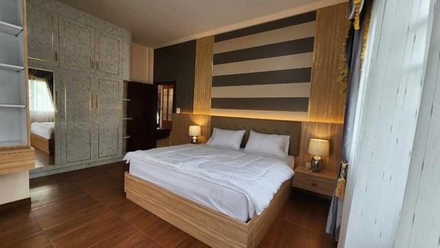 พูลวิลล่ายกสูง ชั้นเดียว เฟอร์ครบ บิวอิ้นทั้งหลัง ดอยสะเก็ด