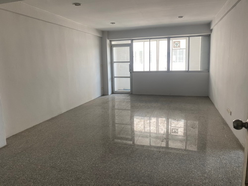 ขายห้องเปล่า คอนโดริเวอร์ปารค์ ตึก C ชั้น 13  ห้องสูตร 805/203 ริเวอร์ปาร์ค คอนโดเทล ซี ซ.พหลโยธิน72 ต.คูคต อ.ลำลูกกา จ.ปทุมธานี