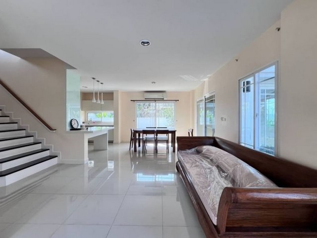 ให้เช่าบ้านสวย 2 ชั้น วิวทะเลสาบ โครงการ สีรีนเลค แม่เหียะ