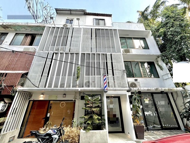 Airbnb รร.นานาชาติ โชรส์เบอรี่ 900 ม. เซ็นทรัล พระราม9 900 ม. ให้เช่าอาคารพาณิชย์ 4 ชั้น 3นอน  22ตร.วา. 320ตร.ม. MRT พระราม 9 700ม.