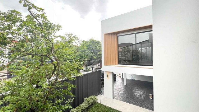 P318 ขาย บ้านเดี่ยว 3 ชั้น โซน ลาดพร้าว 47  โชคชัย 4 ใกล้ MRT โชคชัย 4 เพียง 750 ม. เหมาะซื้ออยู่อาศัย