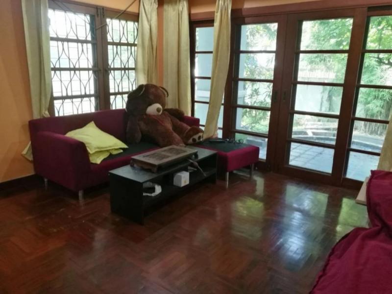 EPL-HR4017 ให้เช่าบ้านเดี่ยว 144ตารางวาโชคชัย 4 ซอย 30 ที่ดิน 144 ตารางวา พื้นที่ 576ตารางเมตร 5ห้องนอน 4ห้องน้ำ พร้อมเฟอร์นิเจอร์