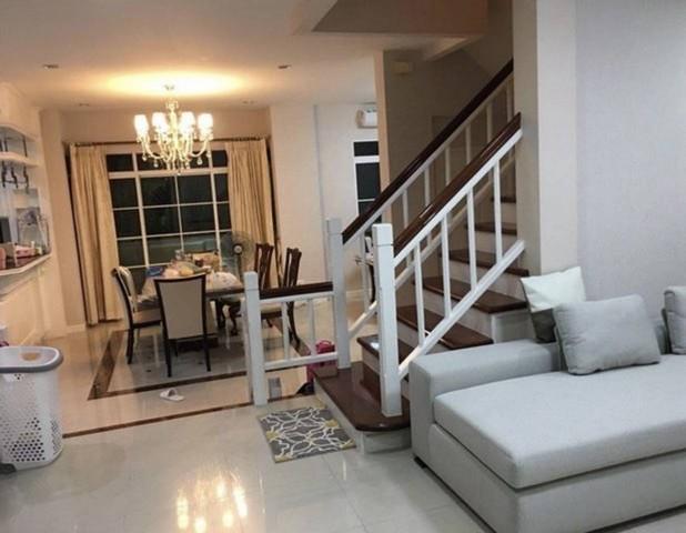 ให้เช่าบ้านเดี่ยว 2 ชั้น 90 ตรว. 4 ห้องนอน โครงการลดาวัลย์ รามอินทรา กม.2 ตกแต่งใหม่พร้อมเฟอร์นิเจอร์ ใกล้เซ็นทรัลรามอินทรา