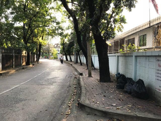 ขายที่ดิน 2 ไร่ 2 งานกว่า ย่านหลักสี่ ซอยวิภาวดีรังสิต 64 ซอยแจ้งวัฒนะ 1 ใกล้ราชภัฏพระนคร เดินทางสะดวกเชื่อมต่อรถไฟฟ้าหลายสาย