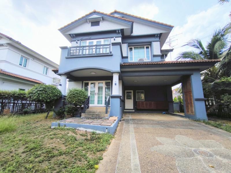 ขาย บ้านเดี่ยว พร้อมอยู่ นันทวัน อ่อนนุช ::รายละเอียด::- ขนาด  89 ตร.วา- พื้นที่ 220 ตรม.- ขนาด 3 ห้องนอน 3 ห้องน้ำ - จำนวน 2 ชั้น- ประตูหน้าบ้านหันทางทิศ เหนือขายราคา 10.5 ล้านค่าโอน 50/50:: สถานที่ใกล้เคียง ::BTSอ่อนนุชพิกัด: http://maps.google.com/maps?q=13.699033,100.631354สนใจติดต่อ: รินรดา 0615519925ID Line: 0615519925