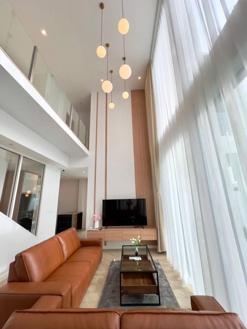 ขายพร้อมผู้เช่า 8.9 ล้าน #รับรายได้เดือนละ81,000 บาท (สัญญาหมด 27 ส.ค. 68) บ้านเลขที่สวย สันผักหวาน #หางดง ทำเลดี #สไตล์โมเดิร์น