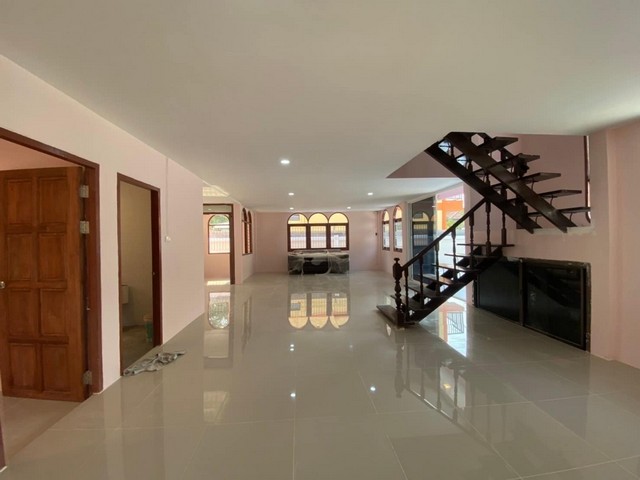 P333ให้เช่า ขาย บ้านเดี่ยว 2 ชั้น ซอยลาดพร้าว 101 ใกล้รถไฟฟ้าสายสีเหลืองสถานีลาดพร้าว 101 ใกล้เดอะมอลล์บางกะปิ