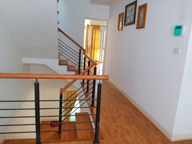 นวมินทร์ 82 แฟชั่นไอส์แลนด์ MRT วงแหวนตะวันออก 1.2 กม. รามอินทรา62 แม็กซ์แวลู 1.4กม.ทาวน์เฮาส์ 3ชั้น 3นอน 4น้ำ  22ตร.วา. 270ตร.ม.