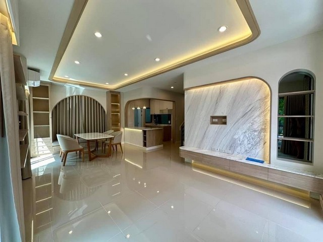 ขายบ้านเดี่ยว 3ชั้น นินญากัลปพฤกษ์ ใกล้ MRT บางแค บิี๊กซ๊ โฮมโปร และโรงเรียนนานาชาติบริชติชโคลัมเบีย ขายพร้อมเฟอร์นิเจอร์