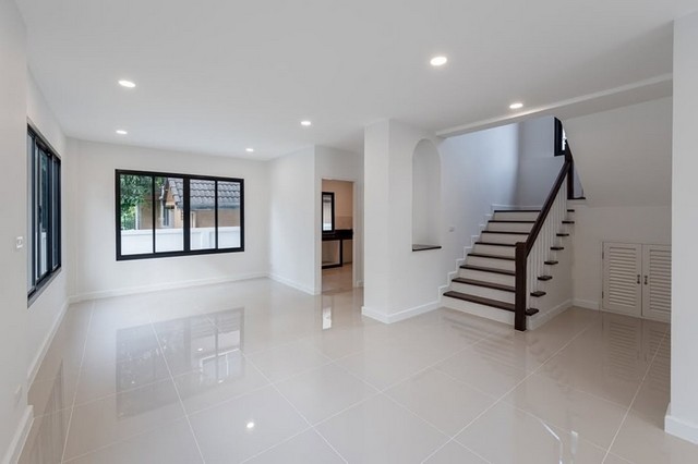 ชัยพฤกษ์ บางบัวทอง  รีโนเวทใหม่  บ้านมือสองตกเเต่งใหม่