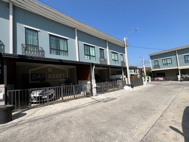 ขายทาวน์เฮาส์ 2 ชั้น หมู่บ้าน ชวนชื่น ทาวน์ ชัยพฤกษ์-แจ้งวัฒนะ เนื้อที่ 22.5 ตร.ว. ขายเพียง 3,290,000 ล้านบาท