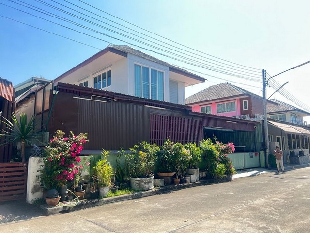 ขายด่วนบ้านเดี่ยว 2 ชั้น สภาพดี ป่าบง สารภี            