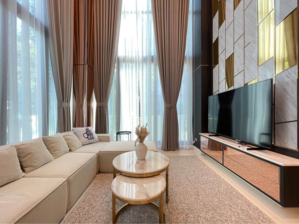 ให้เช่าบ้านเดี่ยวหรู 3ชั้นเนื้อที่ 72ตร.ว พื้นที่ใช้สอย 500 ตร.ม 5ห้องนอน 5ห้องน้ำ ถนนรัชดา แขวงวงศ์สว่าง เขตบางซื่อ ราคาเช่า 160,000 บ/ด