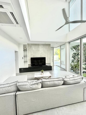 รหัสทรัพย์ R3300 ให้เช่าและขาย บ้านเดี่ยว 2ชั้น โครงการ ViVe  บางนา กม.7