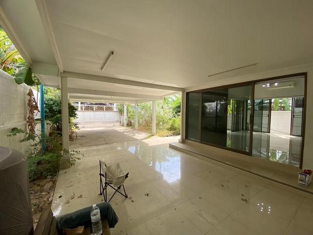 ขายบ้านเดี่ยว 2 ชั้น 102 ตารางวา ซอยอินทามระ 37 ใกล้ MRT สุทธิสาร และ BTS สะพานควาย