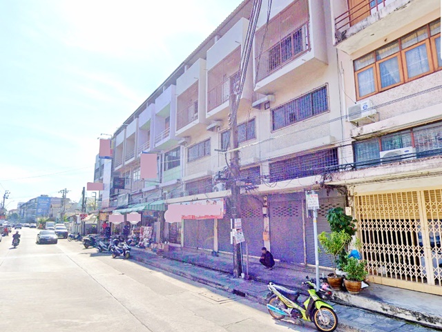 TOP BIG C 7-11 DIY Lotus พัฒนาการ อ่อนนุช66-72 จดทะเบียนได้ MRTศรีนครินทร์ 38 ให้เช่าอาคารพาณชิย์ 3.5 ชั้น 22ตร.วา. 260ตร.ม.