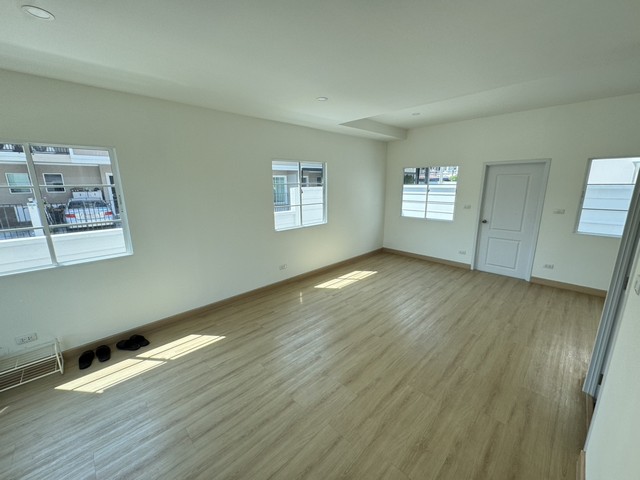 cm ขายทาวน์โฮม ริชตัน ดอนเมือง เพิมสิน โทร 095-089-2688